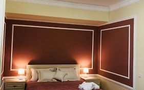 Royal Rest